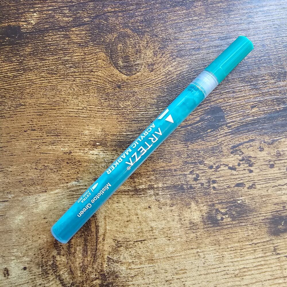 Arteza Acrylic Marker in the color Mistletoe Green